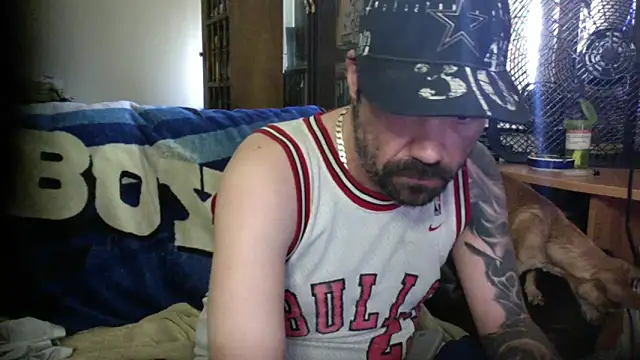 KinkyTOMan webcam