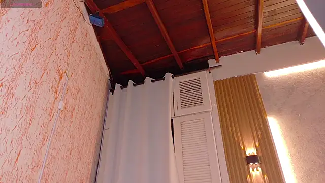 MayGibsson webcam