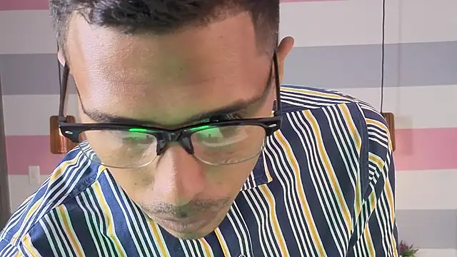 theo_steel_ webcam