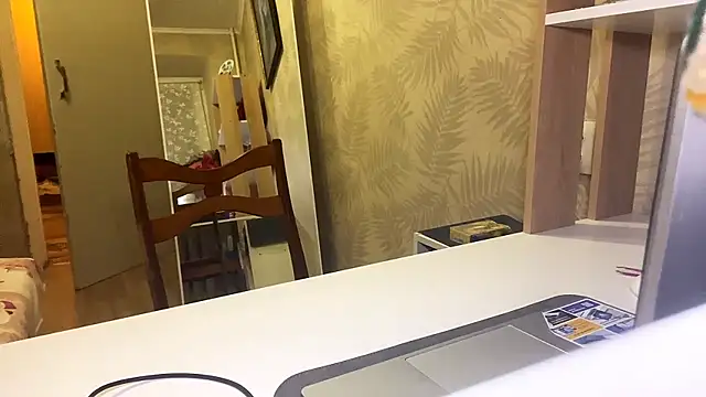 kris_liss webcam
