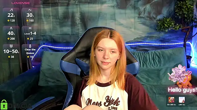 CarolInWonderland webcam