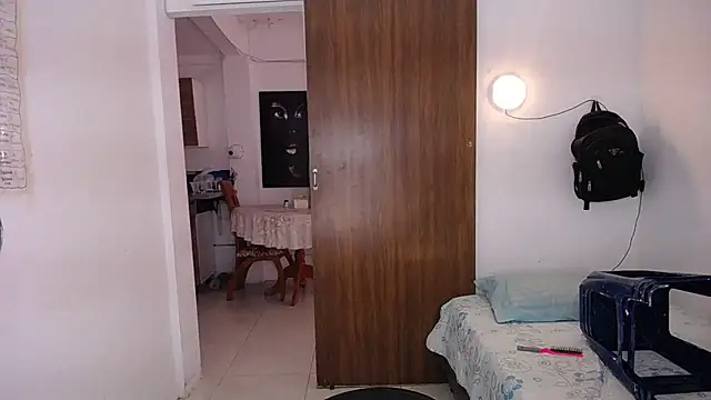 yselahot webcam