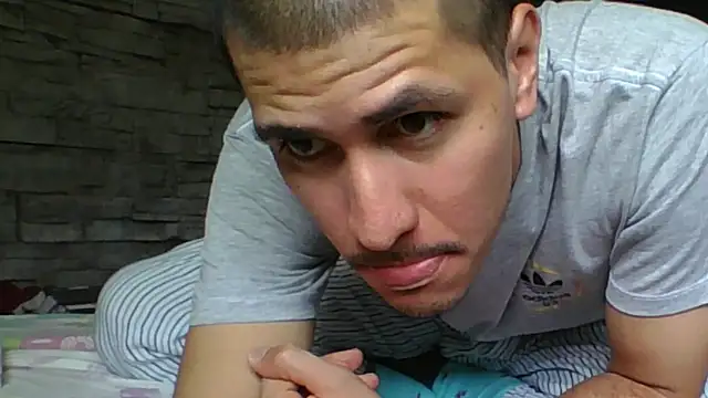 Sexylatin64 webcam