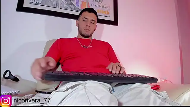 nico_rivera webcam