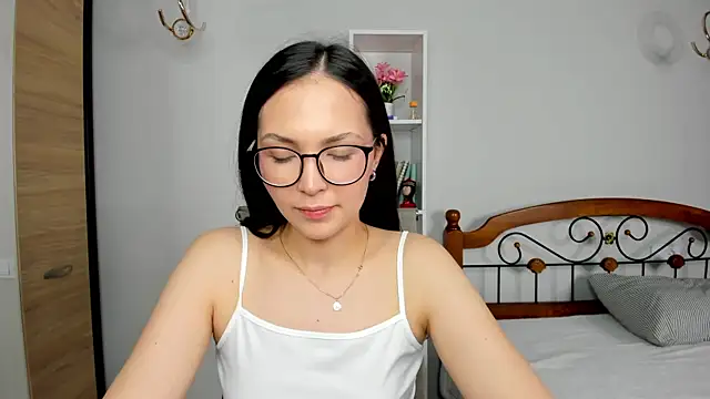 ameliyaa_sun webcam