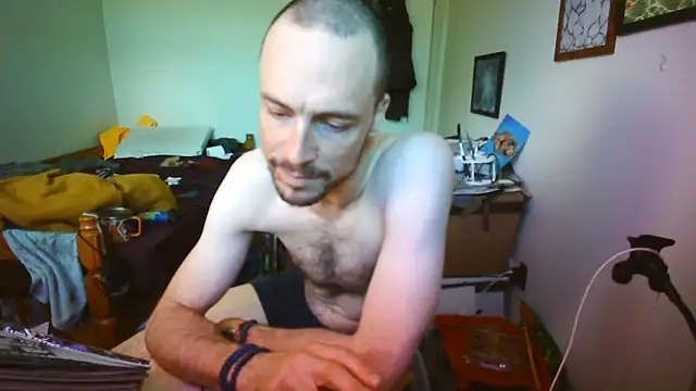 JohnnyMoves webcam