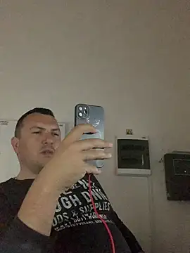 Mike8523 webcam