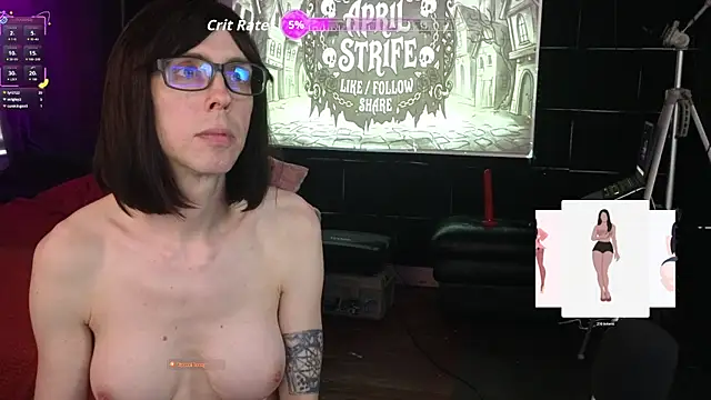 April_Strife live cam on StripChat