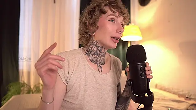 ifuckingtoy_ live sex cam