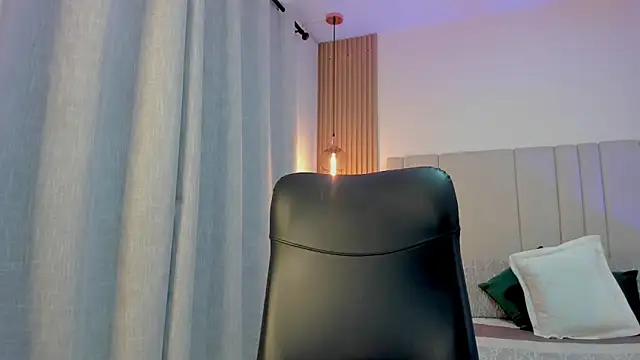 Victoria_Rosee webcam
