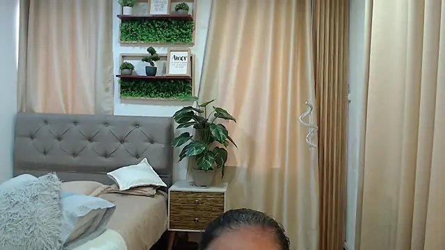 sasi_luna webcam