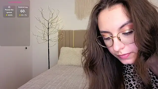 Real_cutie1 webcam