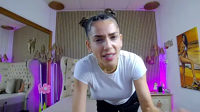 PlayfulShow webcam