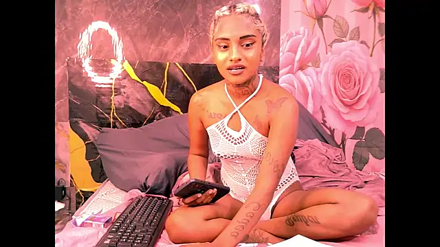 indian_barbie webcam