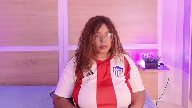 Your_big_ebony_goddness webcam