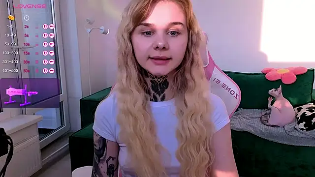 Britney_Lynch webcam