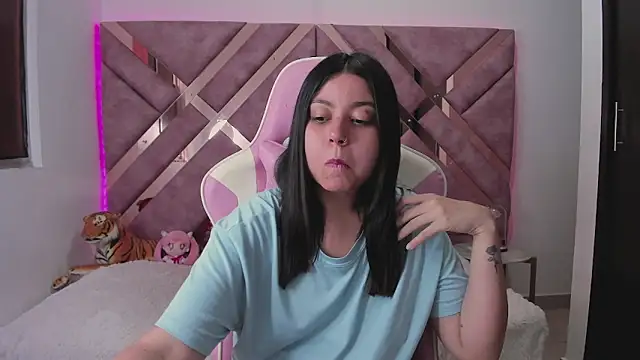 tigerbaby_ webcam
