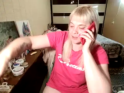 Lia_Laguna77 webcam