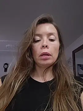 karina_warthon webcam