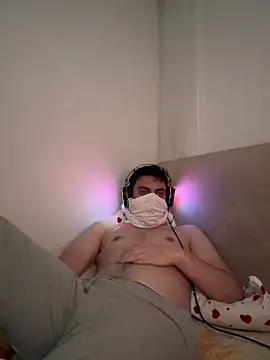 milfshakeow webcam