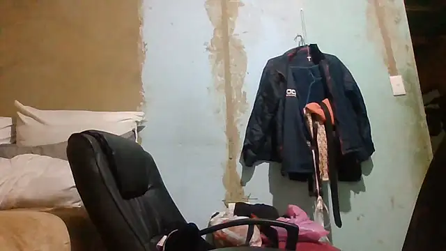 Nicky52 webcam