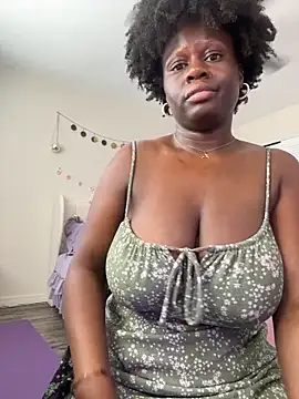 ladiosa_selene webcam