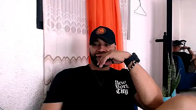 musclehetero webcam