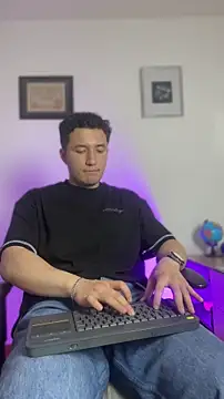 Alexander_Connor webcam