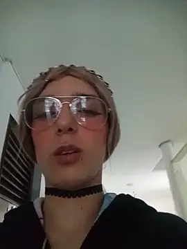 allison_pearzon webcam