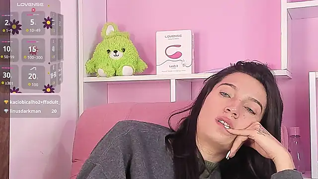 MilaWhitte webcam