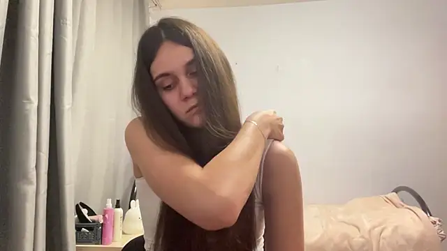 MaryRaven webcam