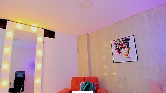 Littlee_Mia webcam