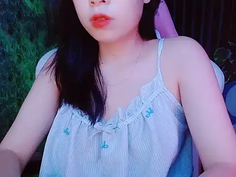 Julie_Ulie webcam