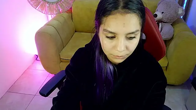 Cami_monroe_m webcam