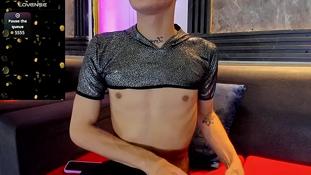 Penenon63 - Male webcam sex chat