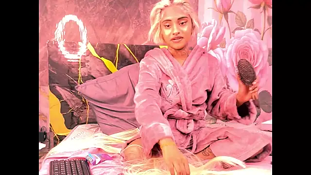 indian_barbie webcam