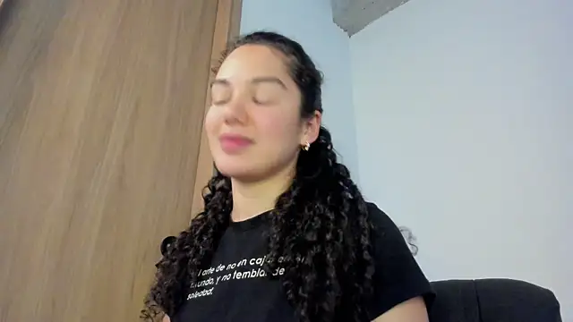 MiaRouseex webcam