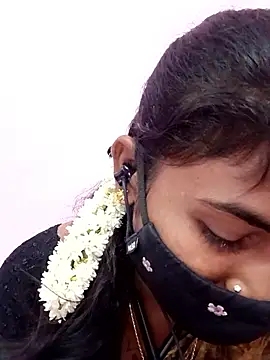 DarkRoseQueen live cam on StripChat