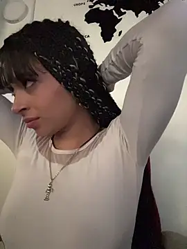 Sasha-firee live cam on StripChat