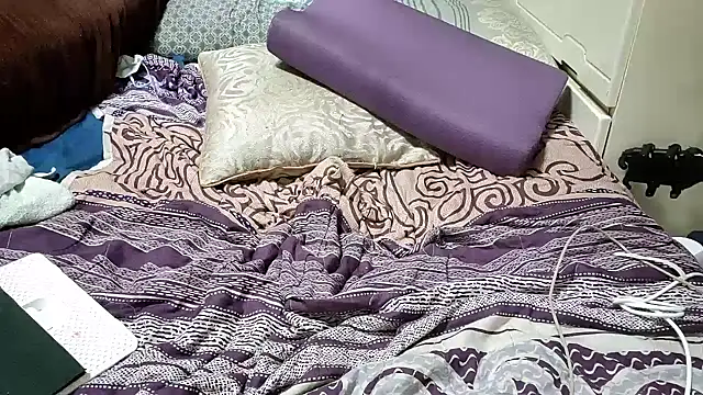 Christopher1024 live cam on StripChat