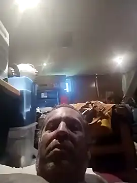 AceticPinscher live cam on StripChat