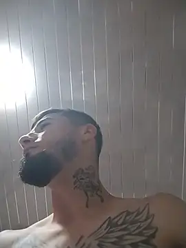 Negrila25 webcam