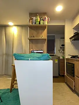 tabata_monroee webcam