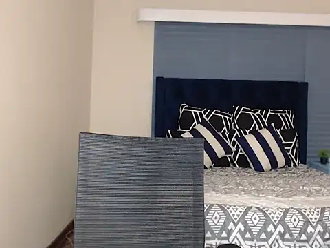 QUEENMANDYY webcam