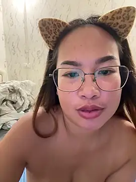 Ponthip webcam