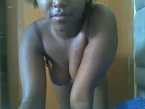 Sexydolly16 webcam
