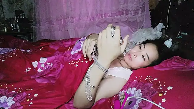hebe-02 live cam on StripChat
