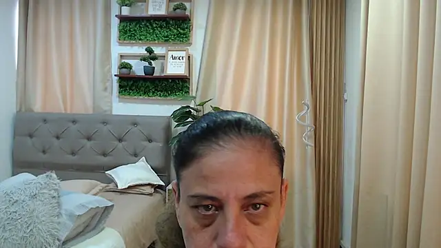 sasi_luna webcam
