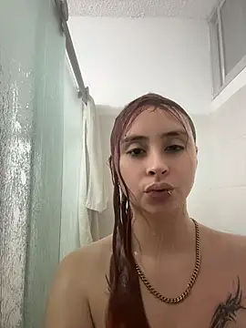 Sophia_LuxxX webcam