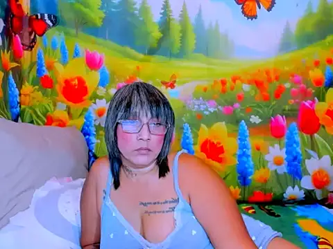 indianroxy webcam